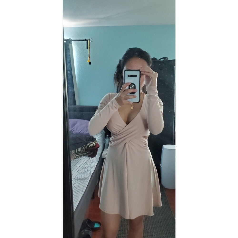 Dress - Picture 2 of 2
